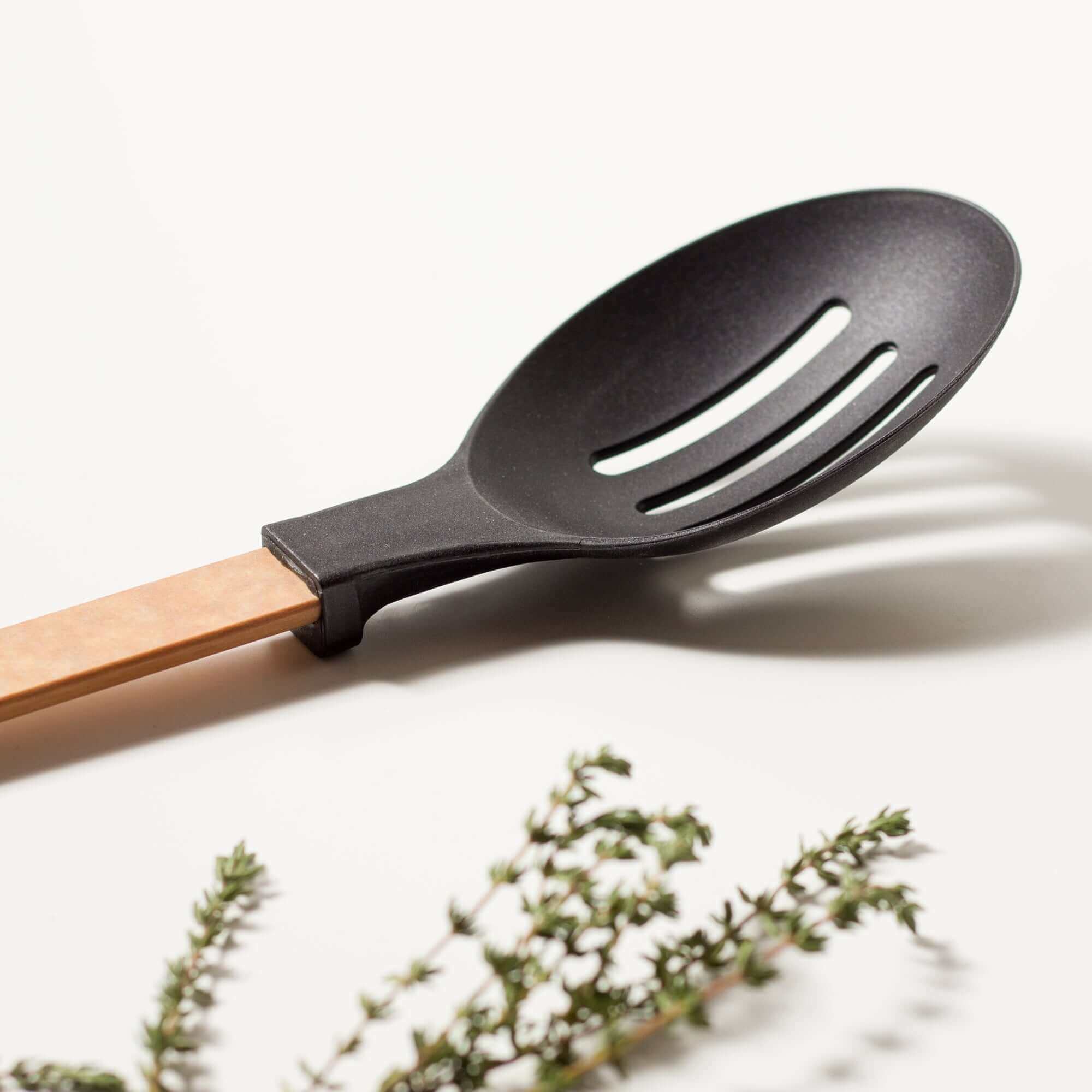 Gourmet Series 8-Piece Utensil Set - Image 10